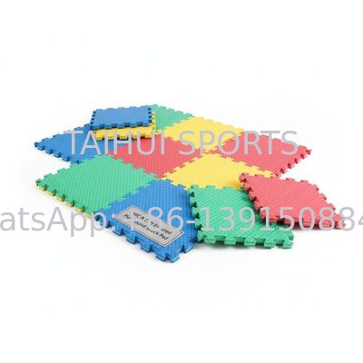 খেলার মাঠের শক প্যাডের জন্য 10-100 মিমি বেধ এবং এইচআইসি এবং সিএফএইচ নিশ্চিত করা পিই ফোম ইন্টারলকিং সিকিউরিটি ম্যাট